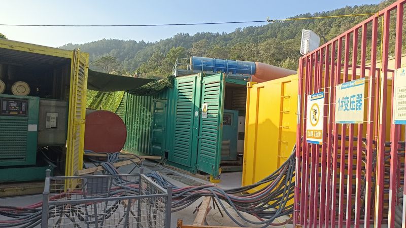 中山某大型電子廠車間租用發(fā)電機